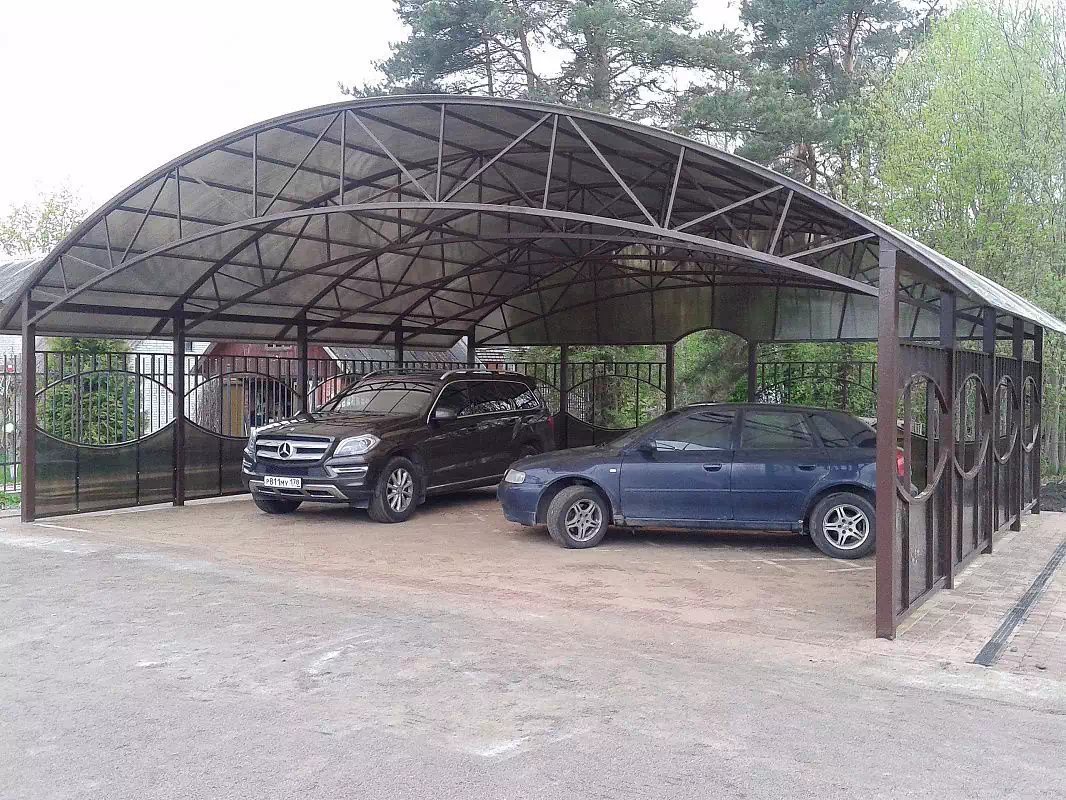 Навесы для двух автомобилей в Глебовском